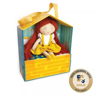 Poppenhuis My love home met Lora.