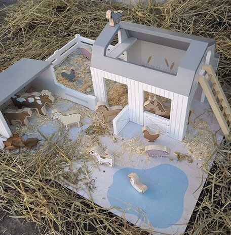 Jabadabado houten boerderij ( zonder dieren )
