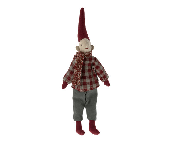 A rood shirt