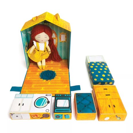 Poppenhuis My love home met Lora.